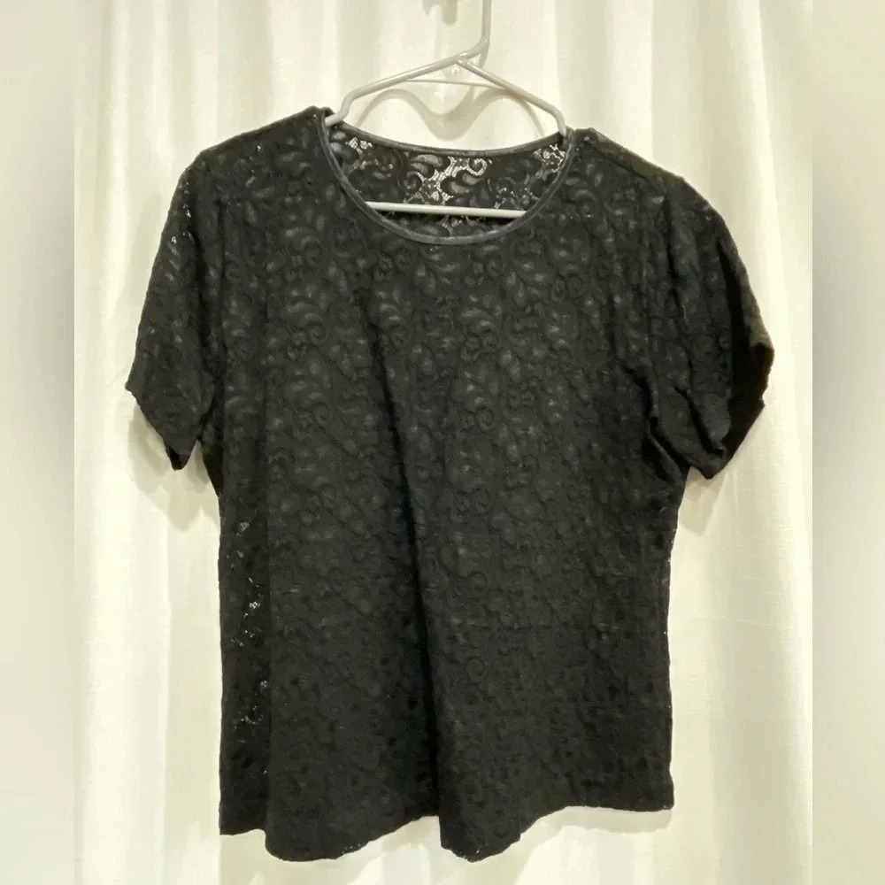 Black Crochet See Through Tee Shirt Size Unknown - no label Likely size Small